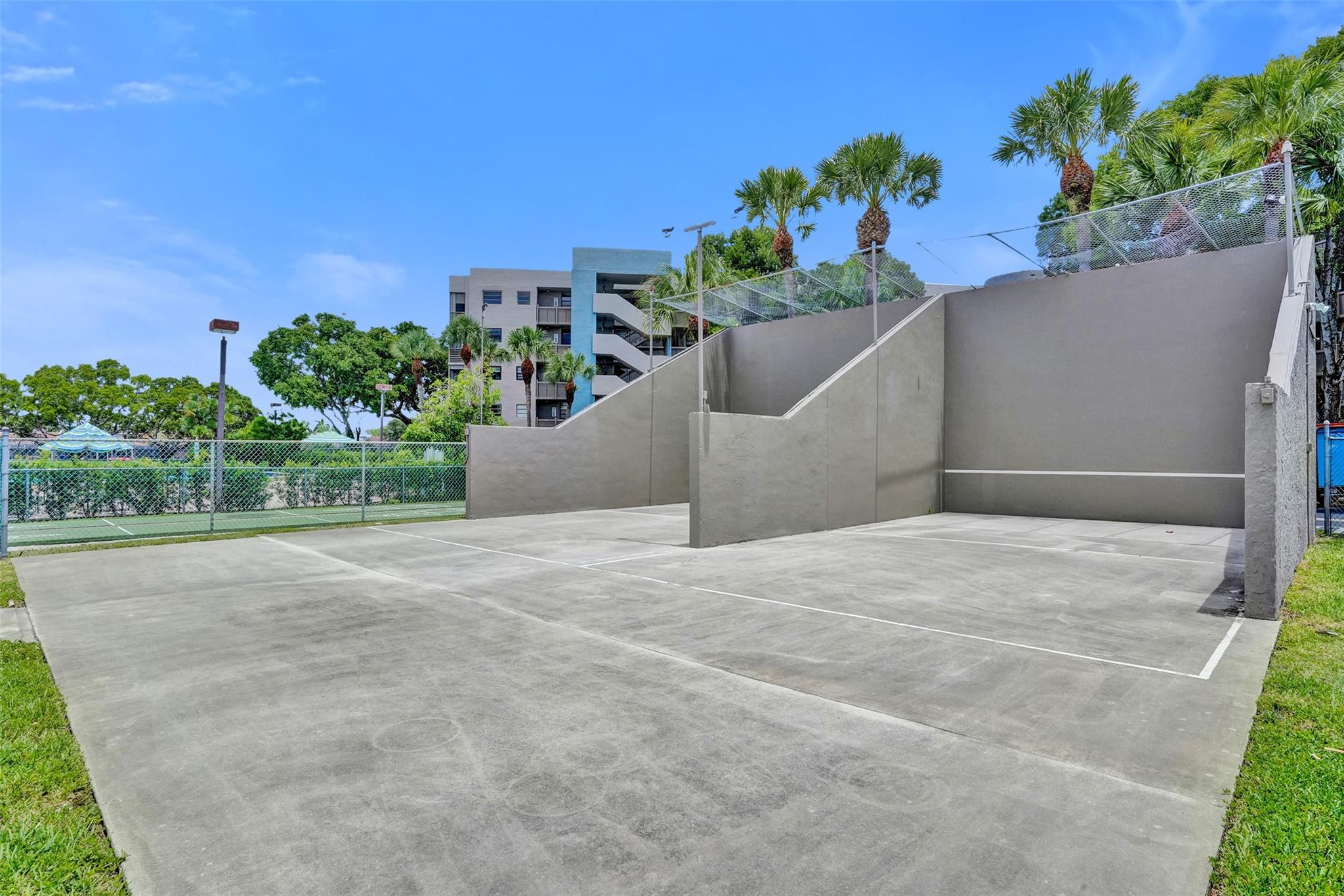 Colony Point - Residential