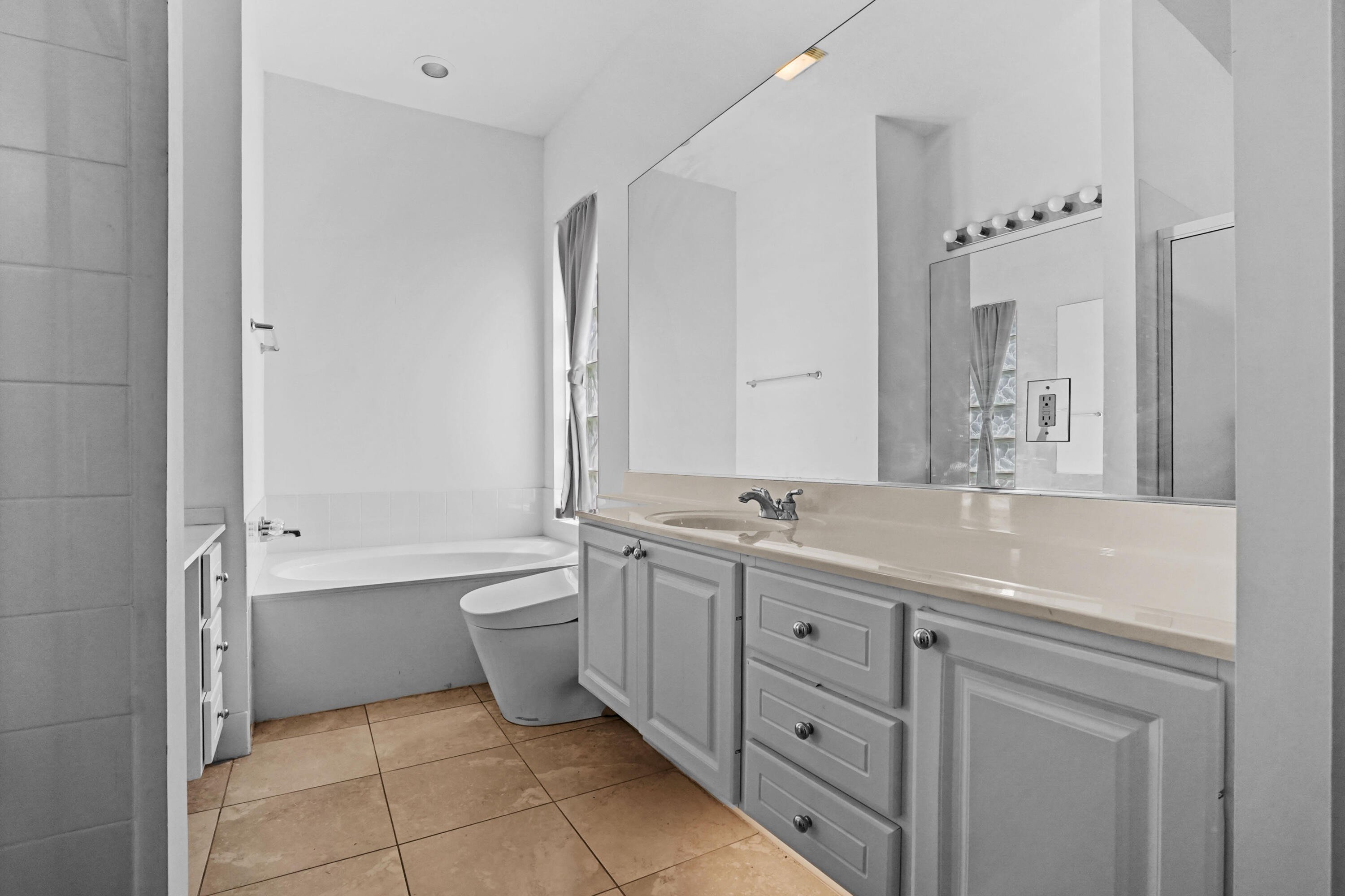 Lakes At Tradition - Residential