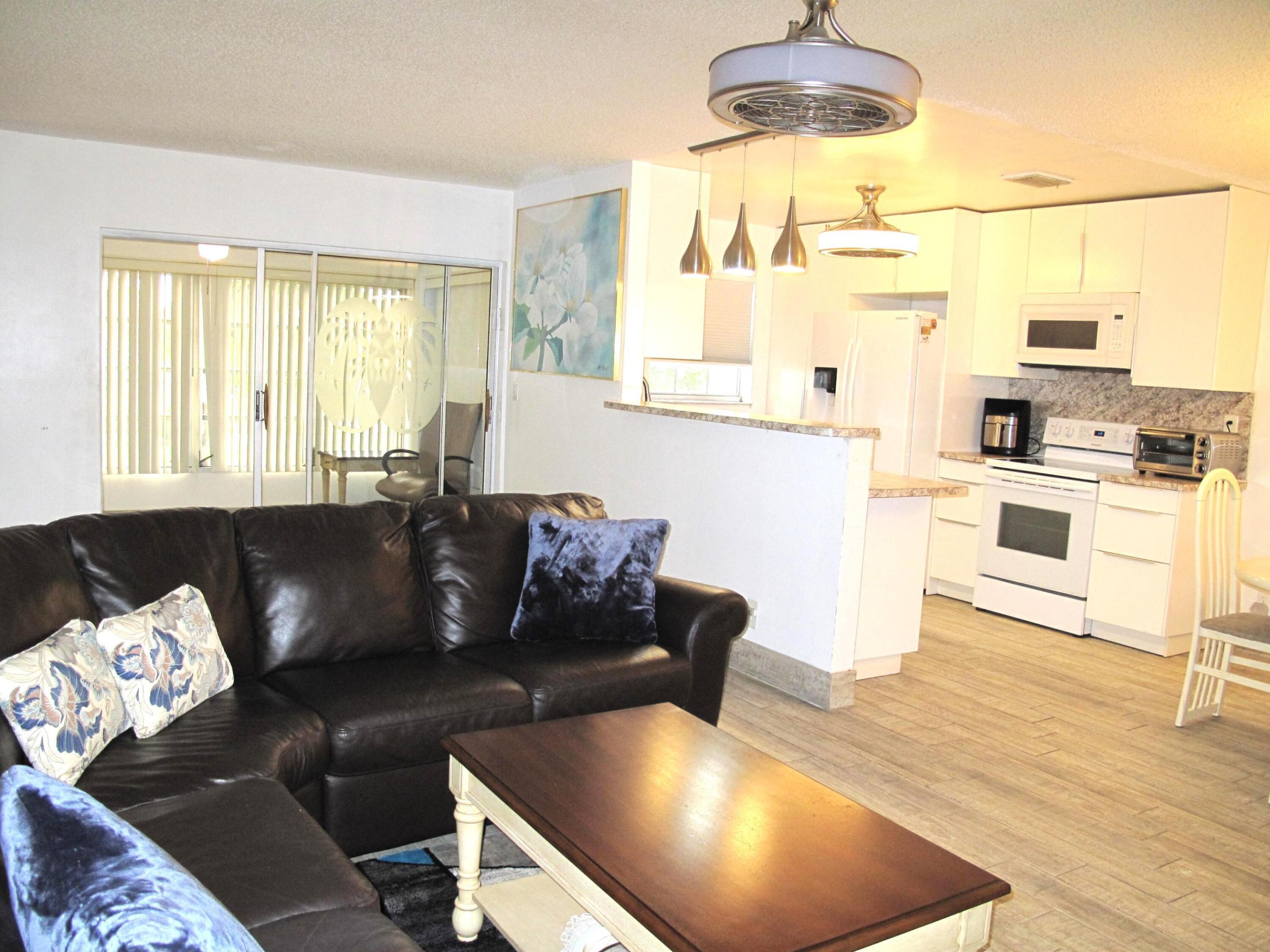 HIGH POINT OF DELRAY SEC 7 CONDO - Residential Lease