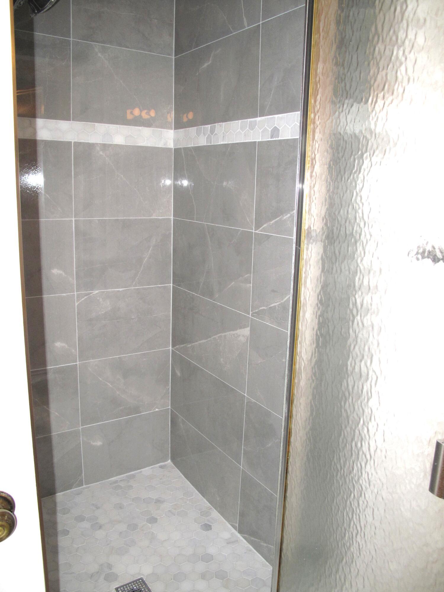 HIGH POINT OF DELRAY SEC 7 CONDO - Residential Lease