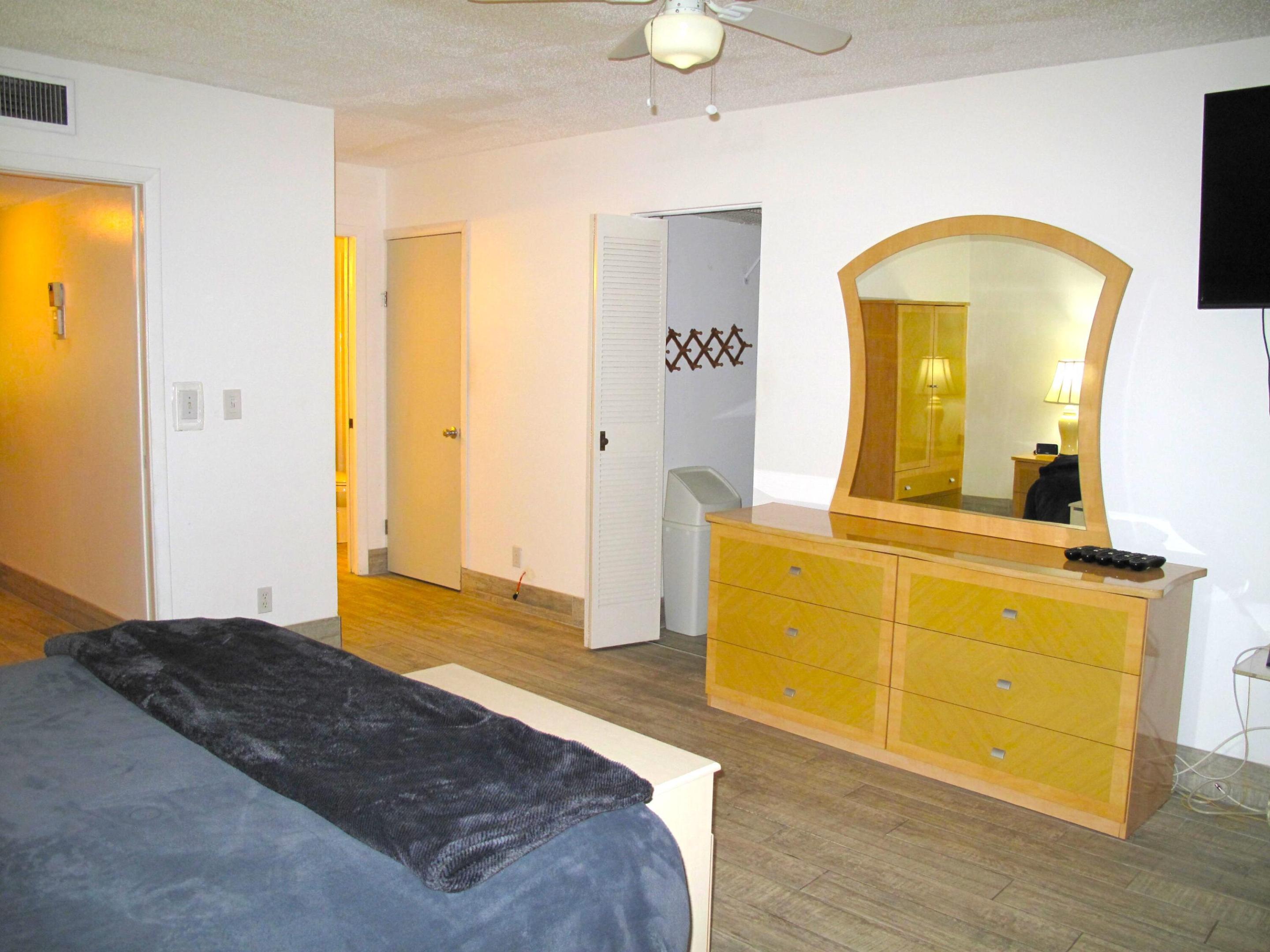 HIGH POINT OF DELRAY SEC 7 CONDO - Residential Lease