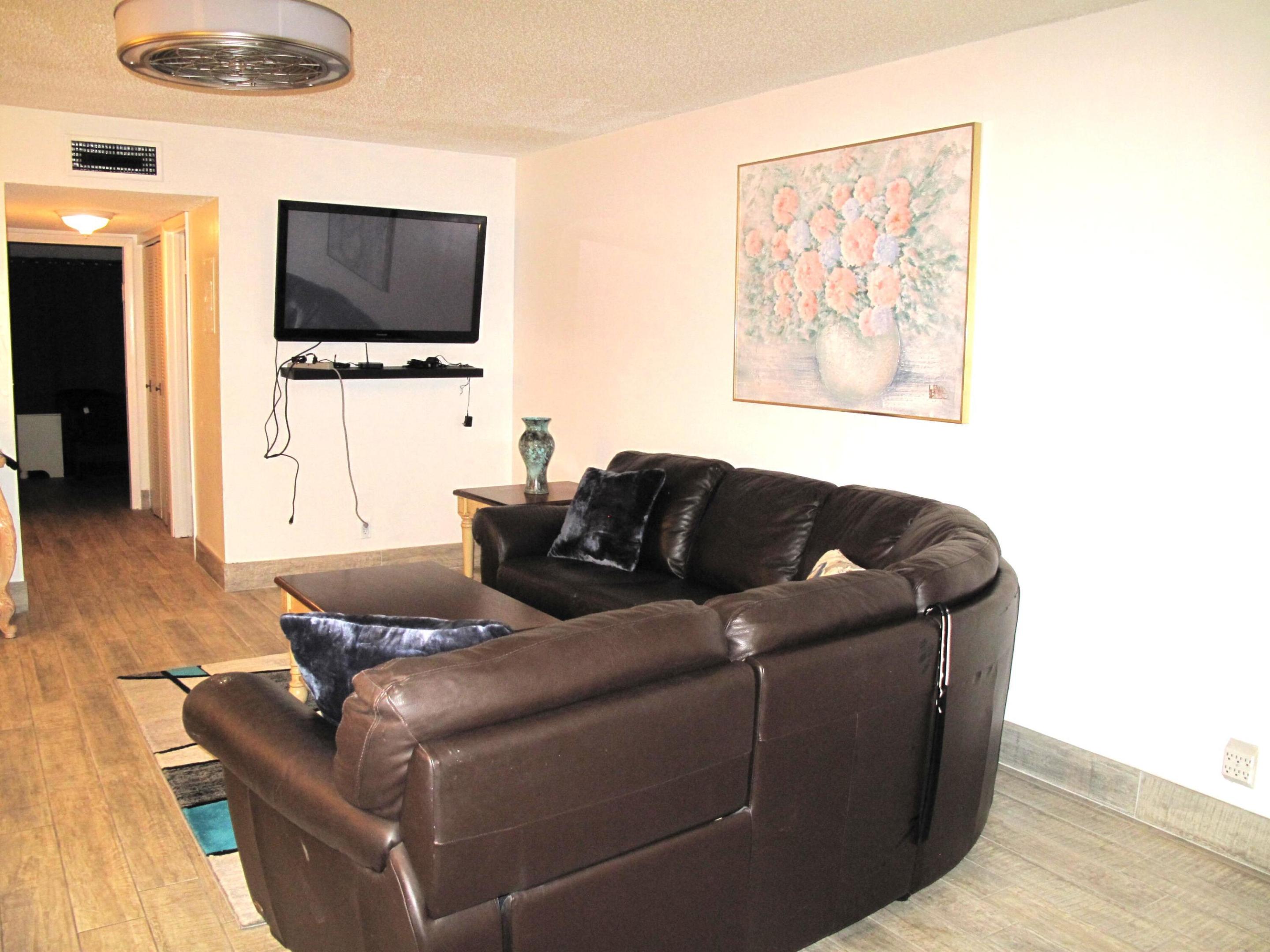 HIGH POINT OF DELRAY SEC 7 CONDO - Residential Lease