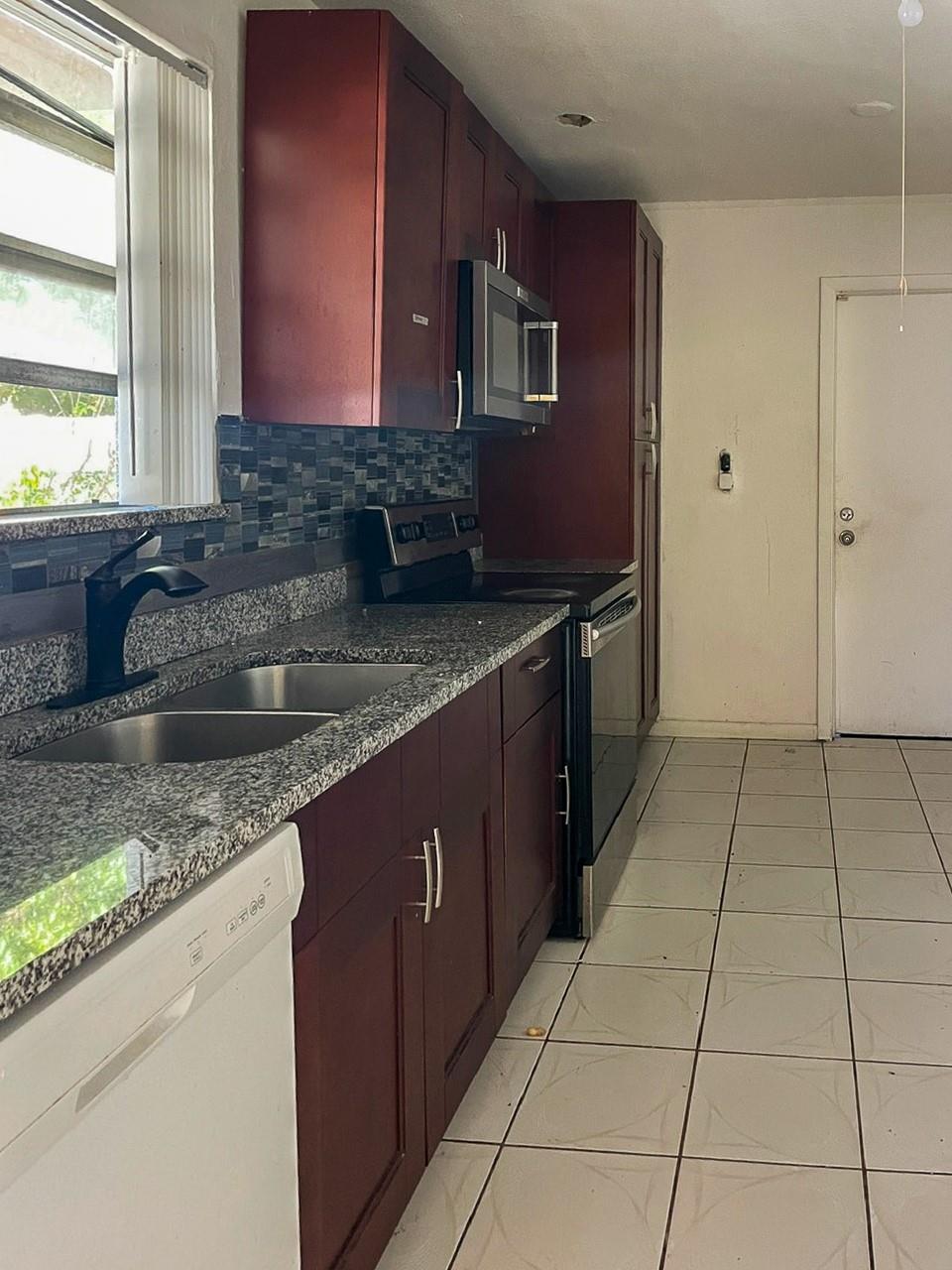 Sunrise Golf Village - Residential