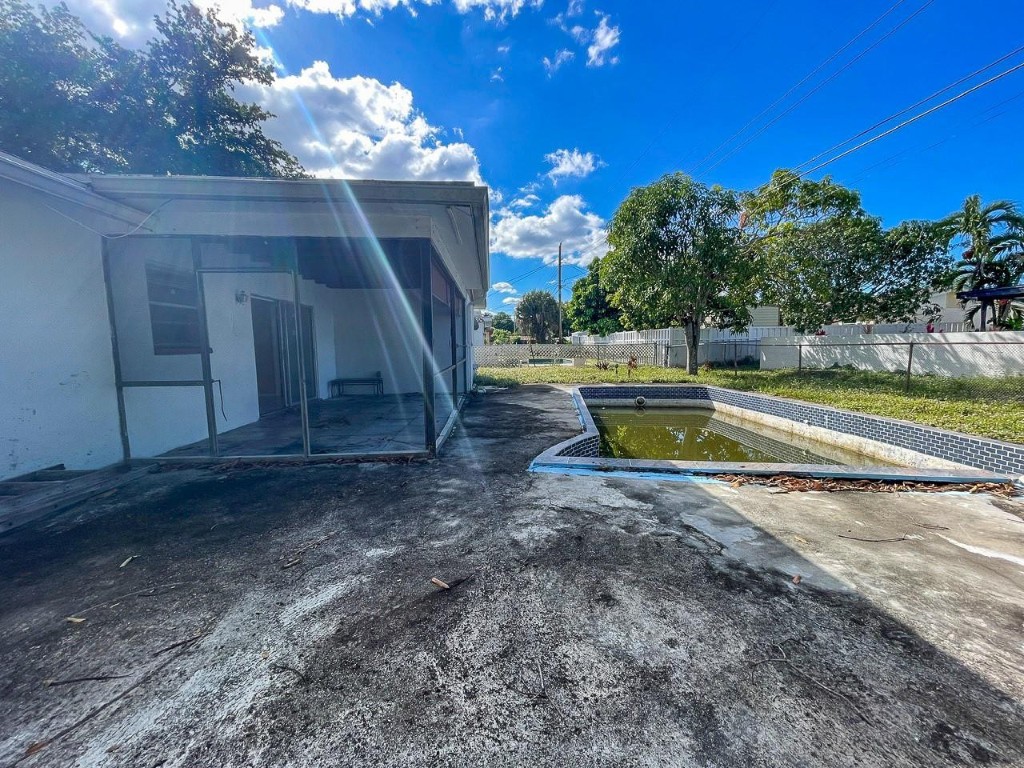 Sunrise Golf Village - Residential