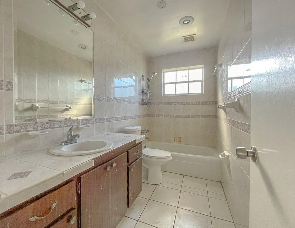 Sunrise Golf Village - Residential