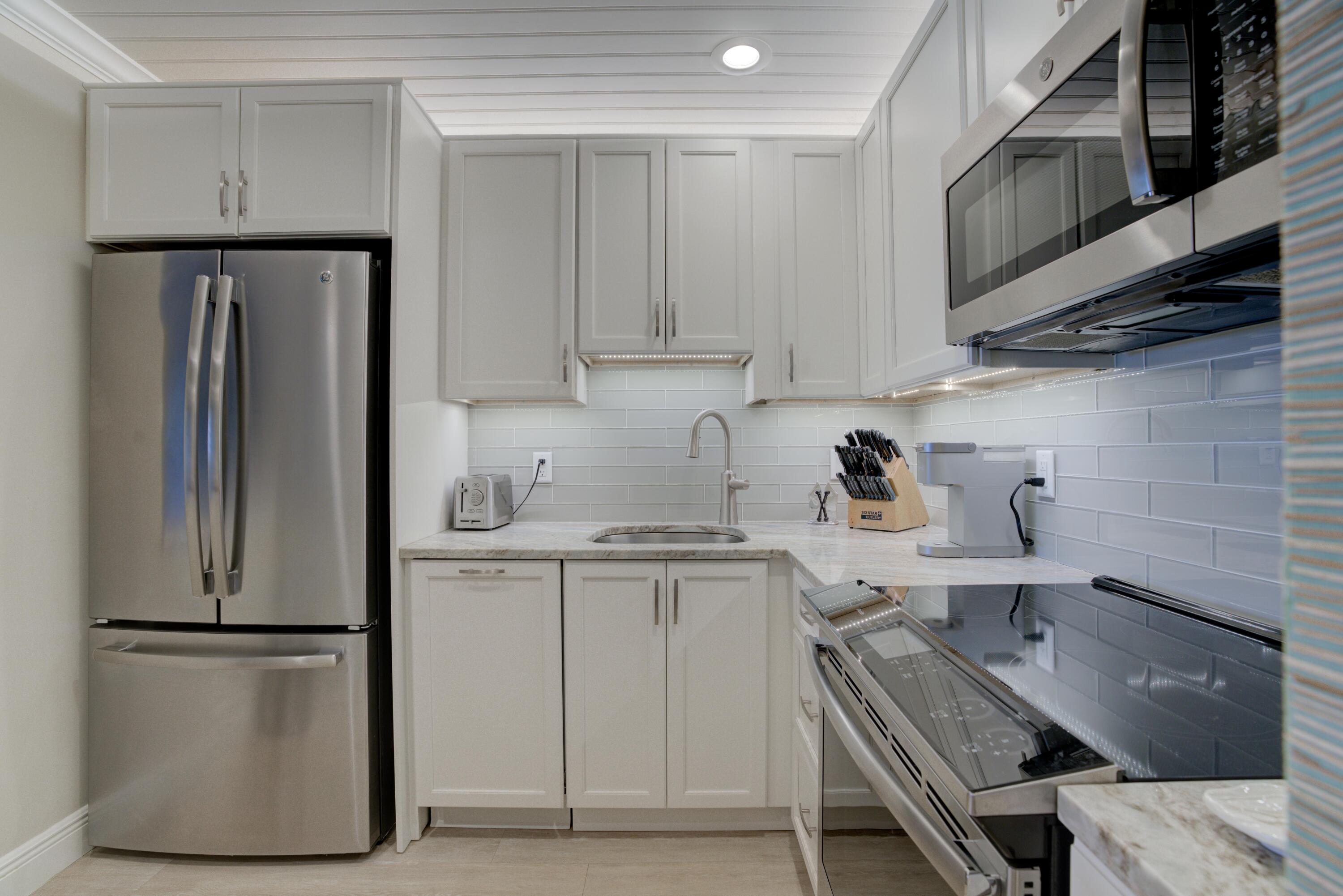 SHORE CLUB APTS B & C CONDO - Residential