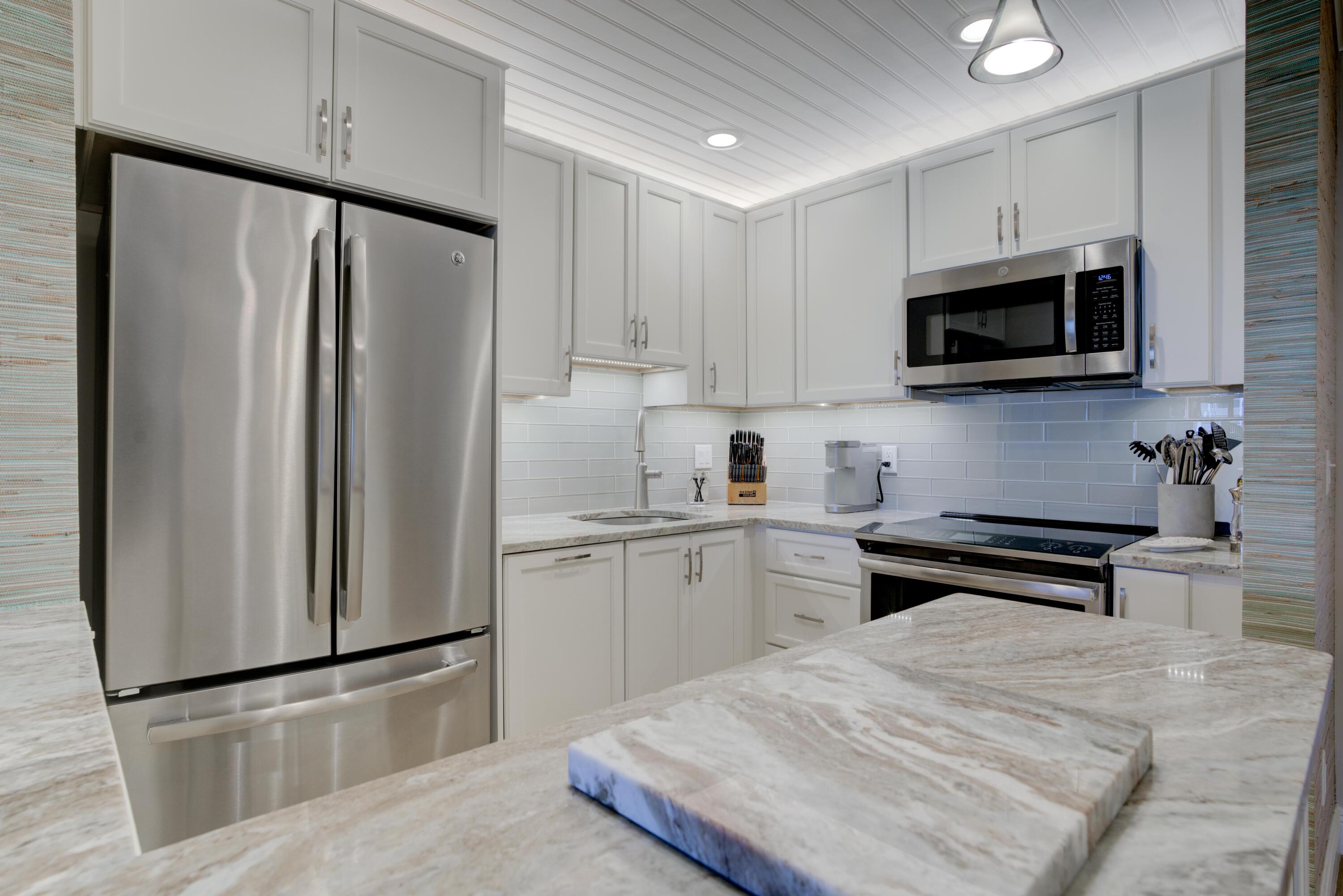 SHORE CLUB APTS B & C CONDO - Residential