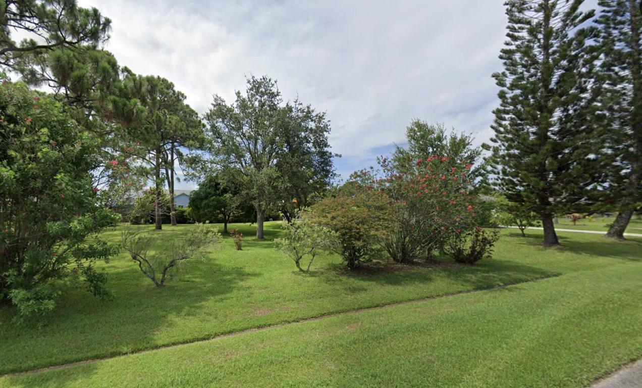 PORT ST LUCIE-SECTION 13 - Land