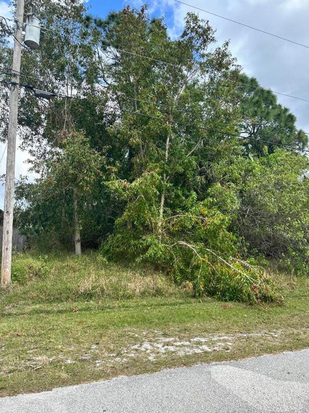 Photo of 5927 NW Batchelor Terrace, Port Saint Lucie, FL 34986 (MLS # R10965449)