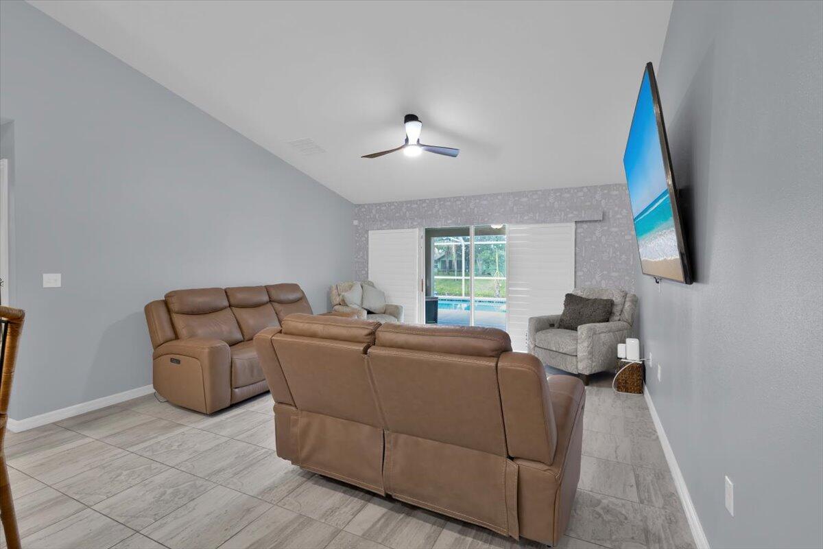 PORT ST LUCIE SECTION 13 - Residential