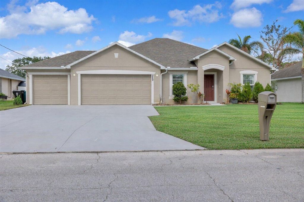 Photo of 249 SE Whitmore Drive, Port Saint Lucie, FL 34984 (MLS # B26015598)