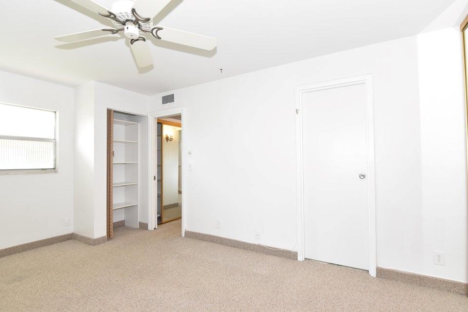 KINGS POINT WATERFORD CONDOS - Residential