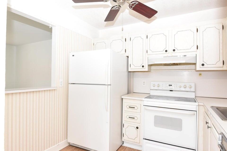 KINGS POINT WATERFORD CONDOS - Residential