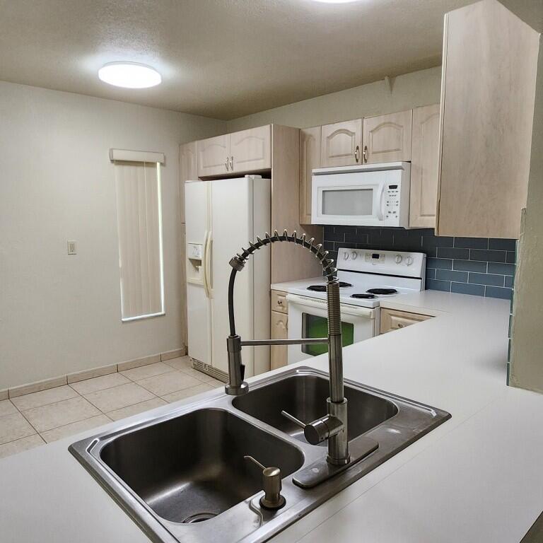 Green Hills Park West No5 - Residential