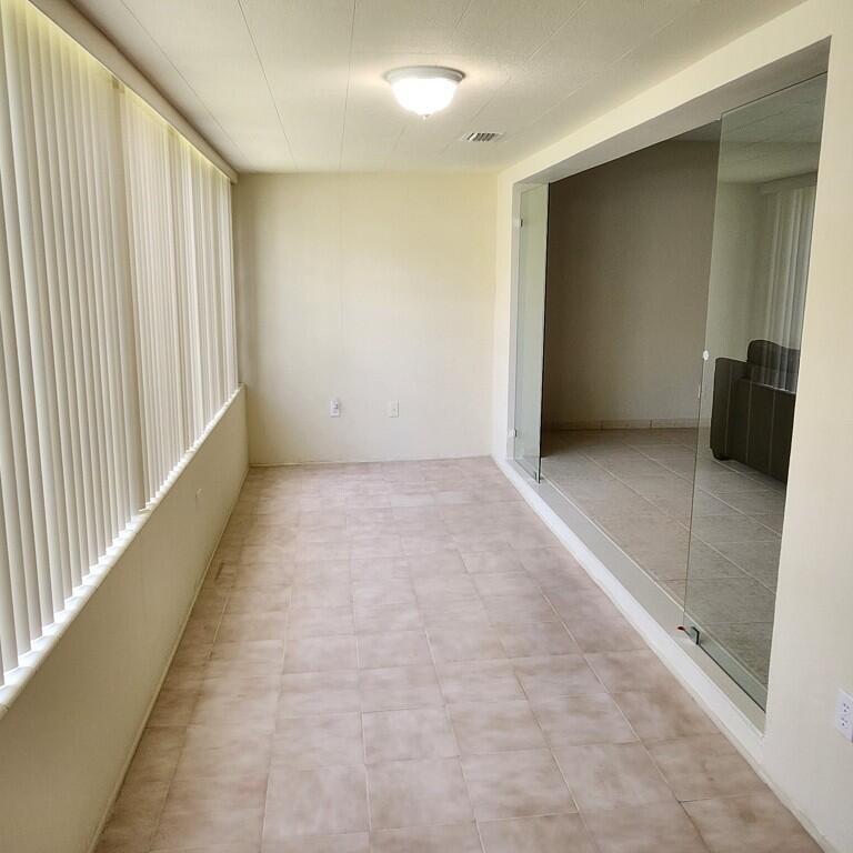Green Hills Park West No5 - Residential