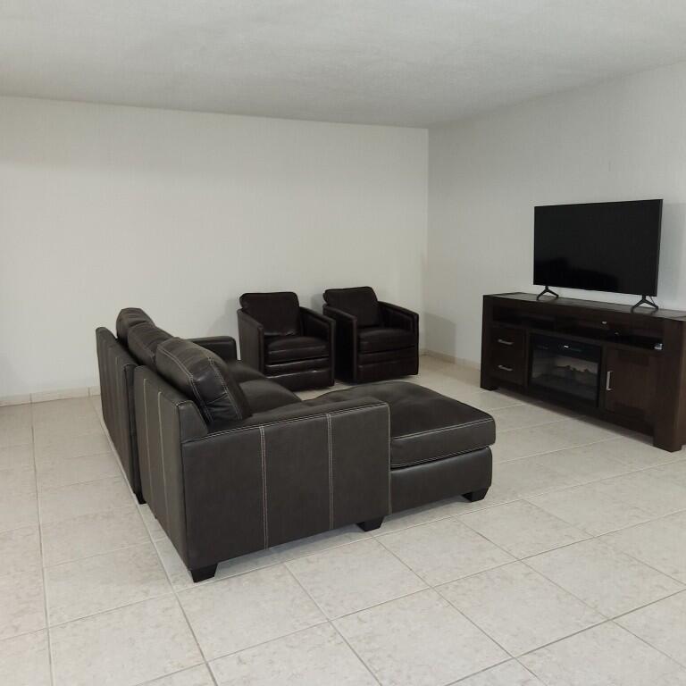 Green Hills Park West No5 - Residential