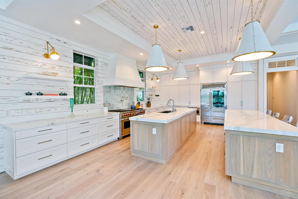 Admirals Cove - Residential