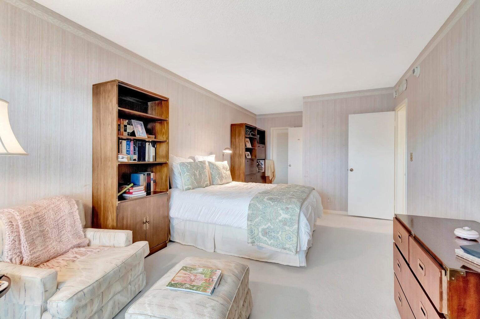 Seagate Towers - Residential