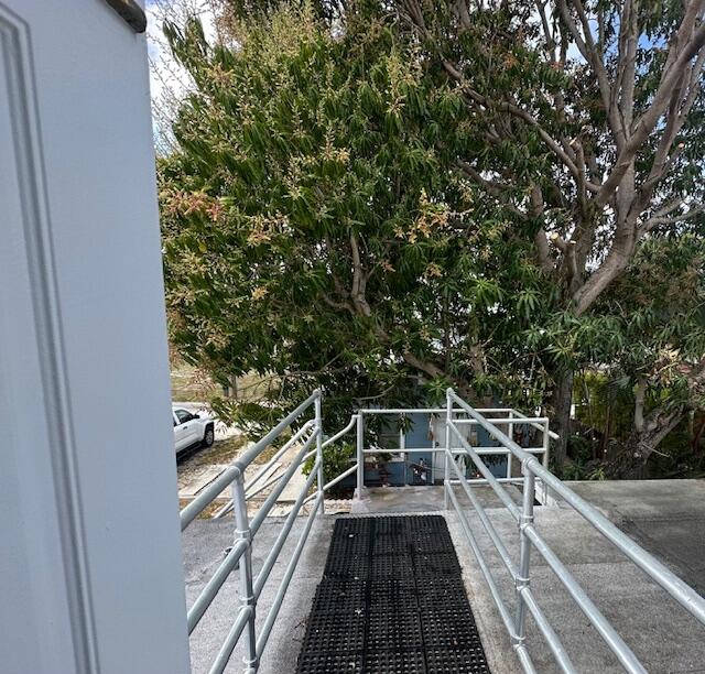 LAKE WORTH TOWN OF - Residential Lease