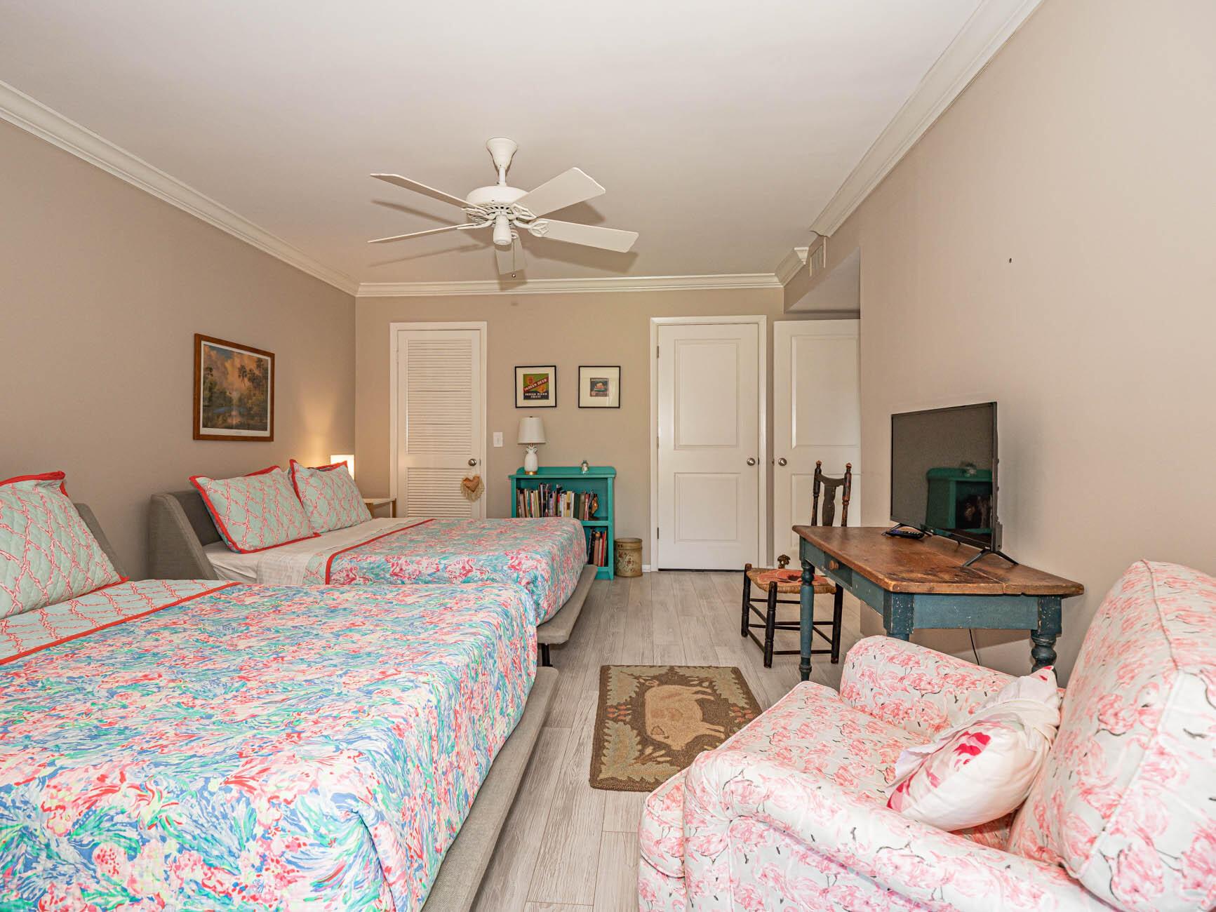 WINDWARD IV CONDOMINIUM - Residential Lease