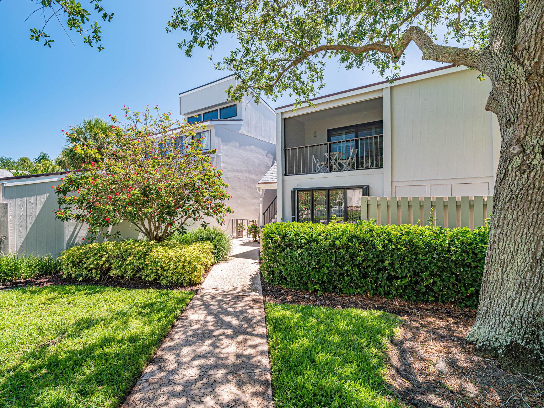 WINDWARD IV CONDOMINIUM - Residential Lease