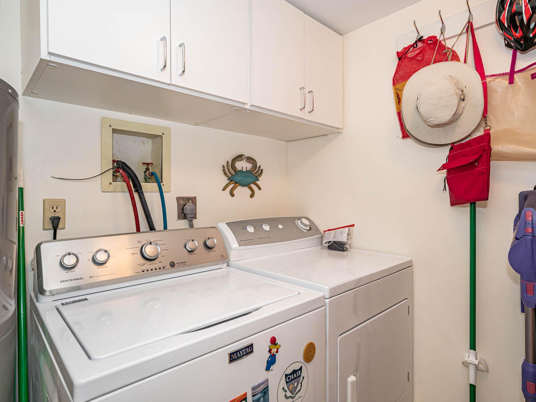 WINDWARD IV CONDOMINIUM - Residential Lease