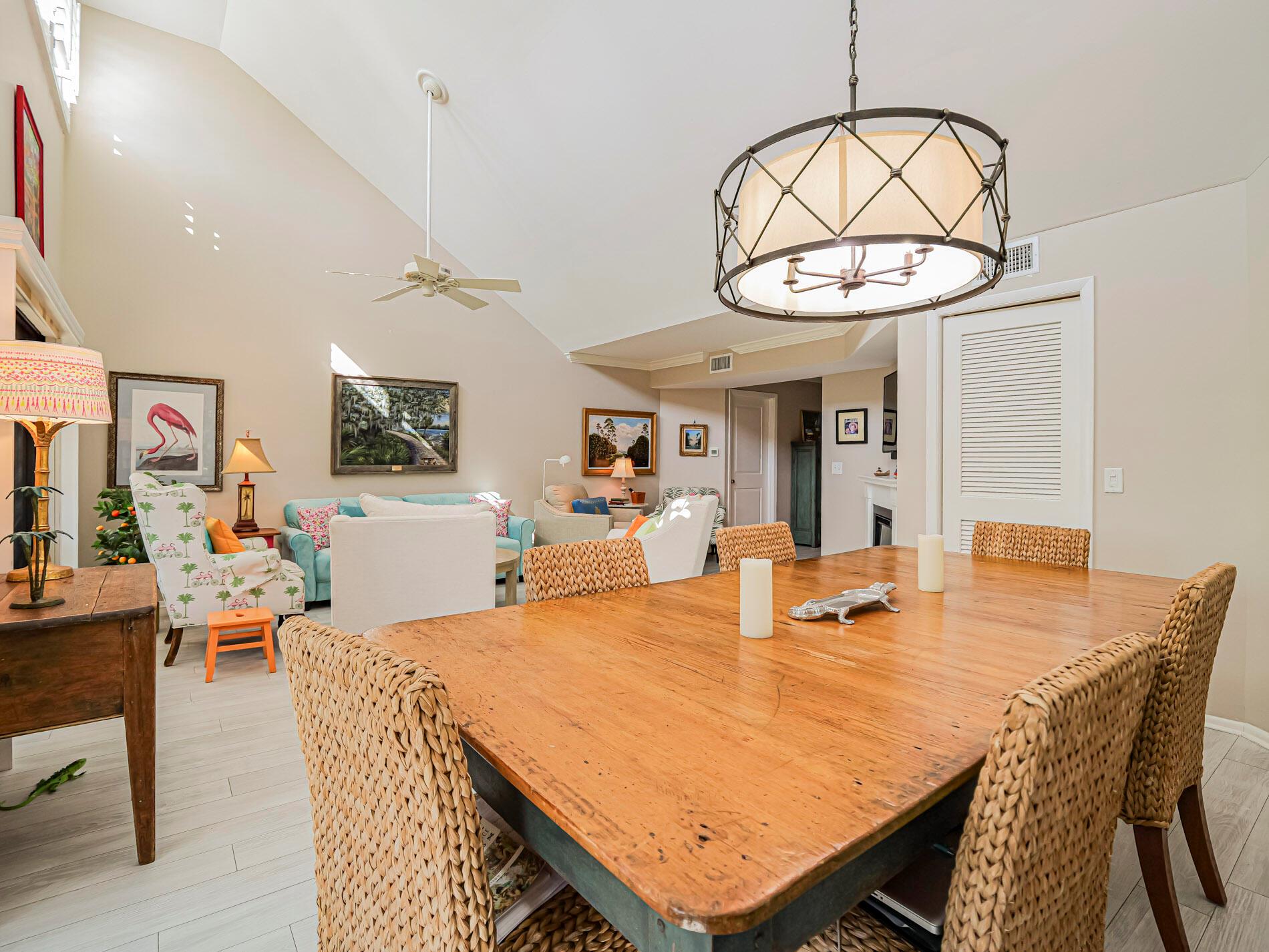 WINDWARD IV CONDOMINIUM - Residential Lease