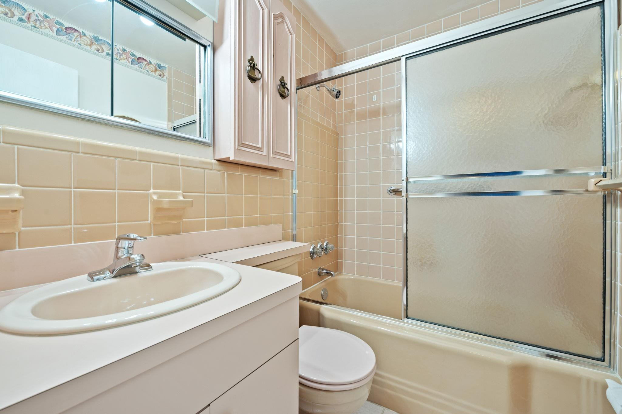 Hollywood Lakes Sec 1-32 - Residential