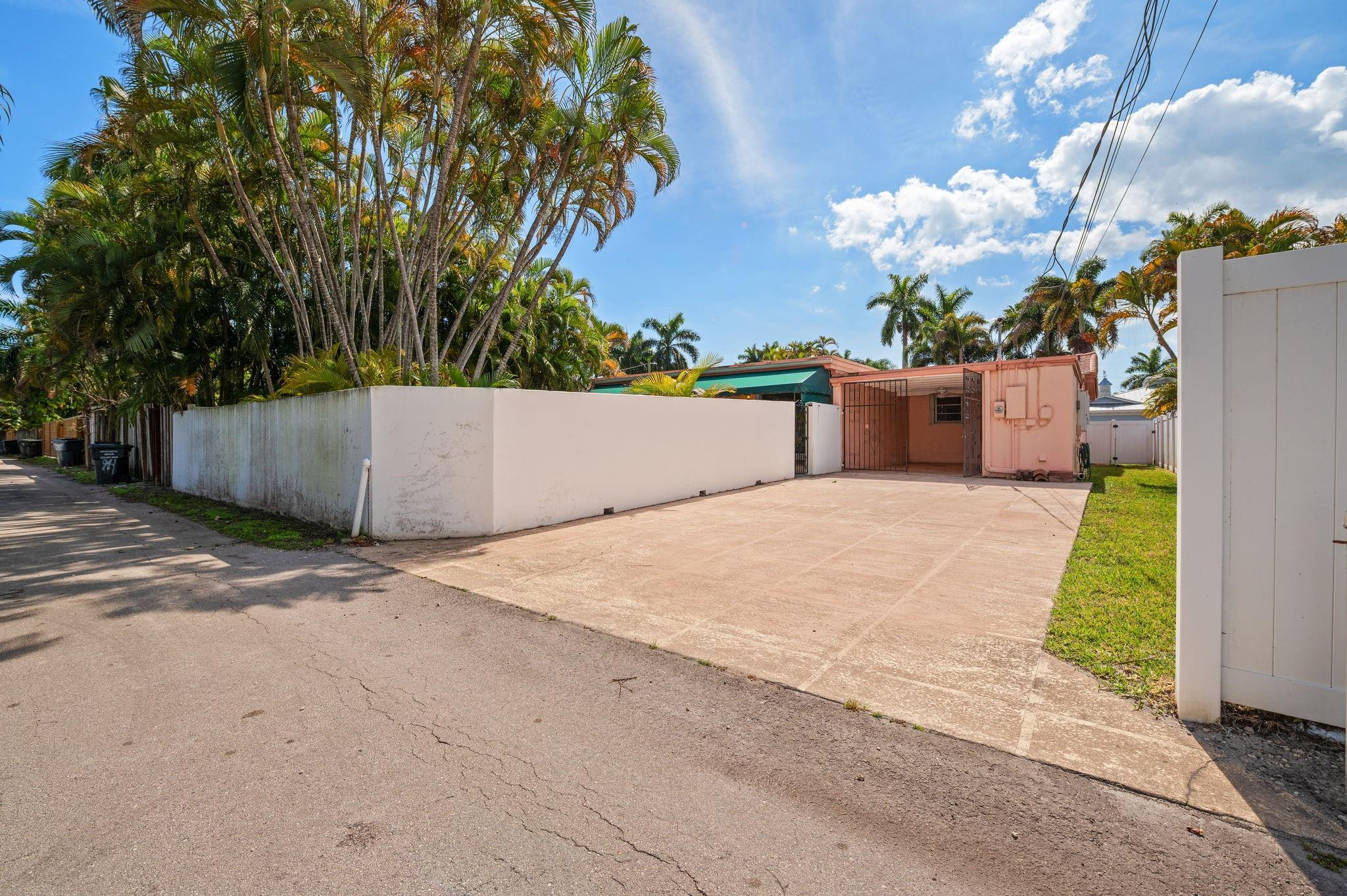 Hollywood Lakes Sec 1-32 - Residential