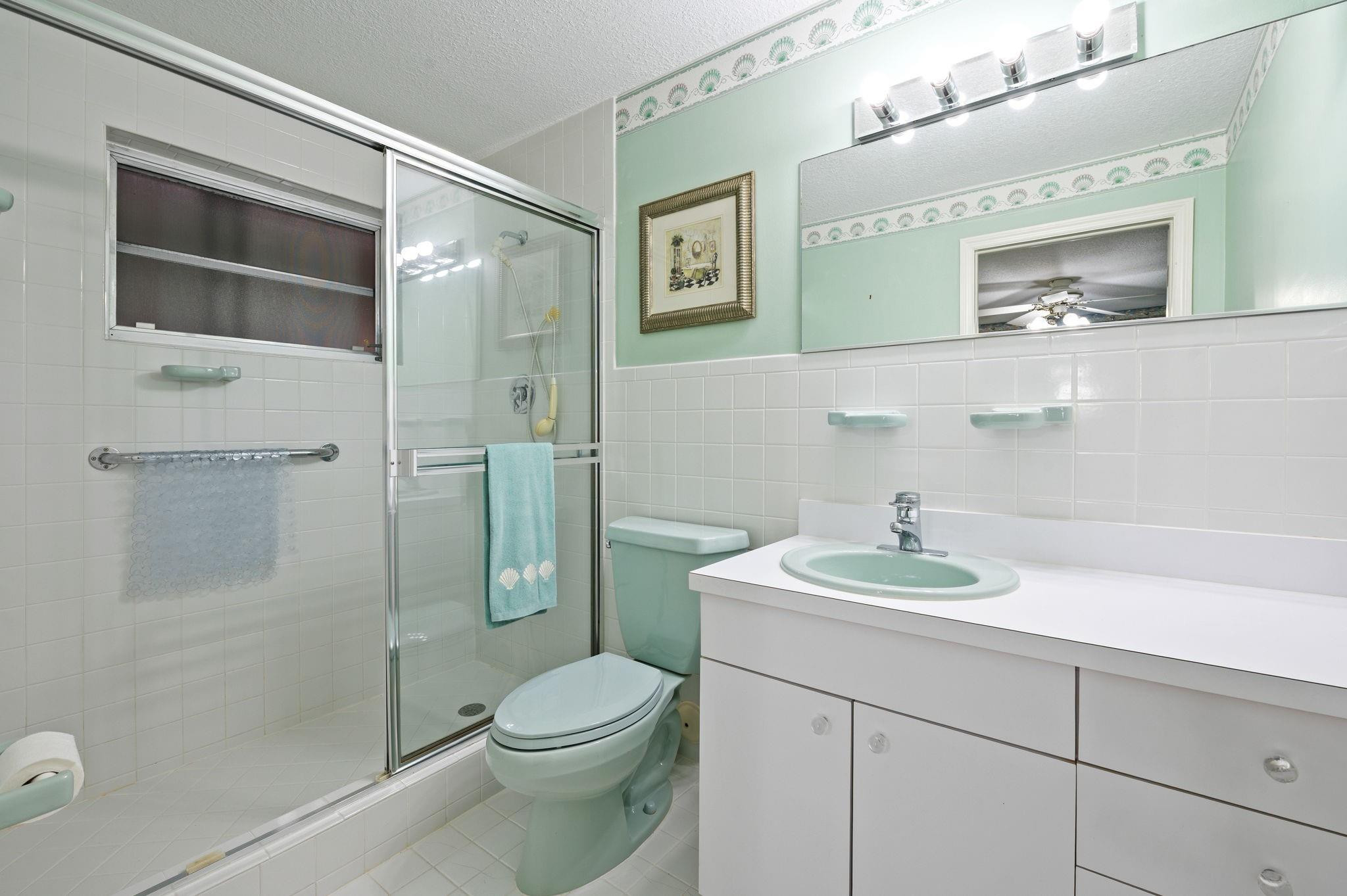 Hollywood Lakes Sec 1-32 - Residential