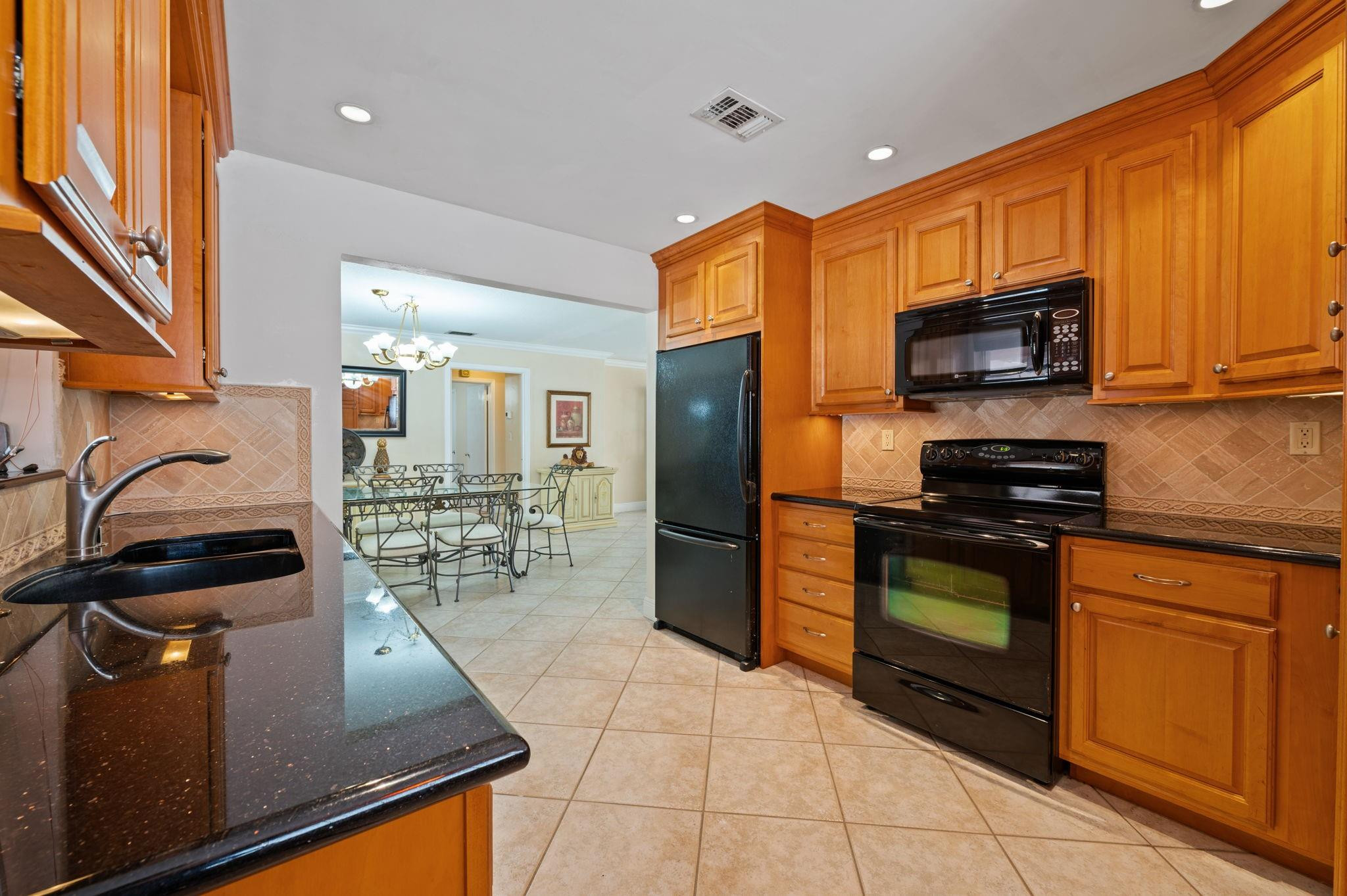 Hollywood Lakes Sec 1-32 - Residential