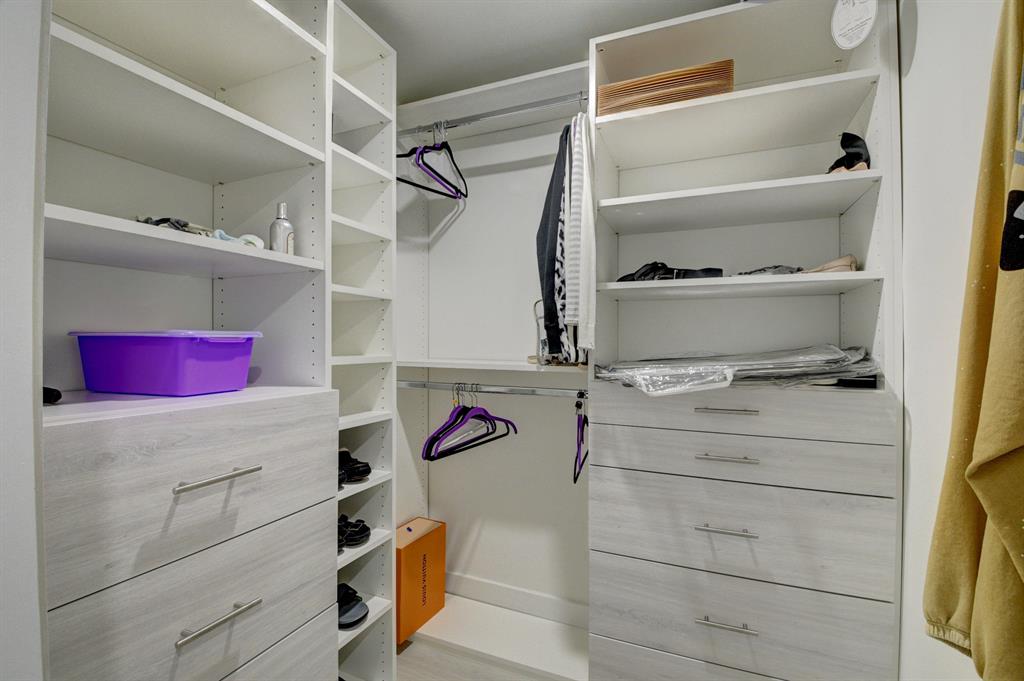 BRIDGEWOOD - Residential