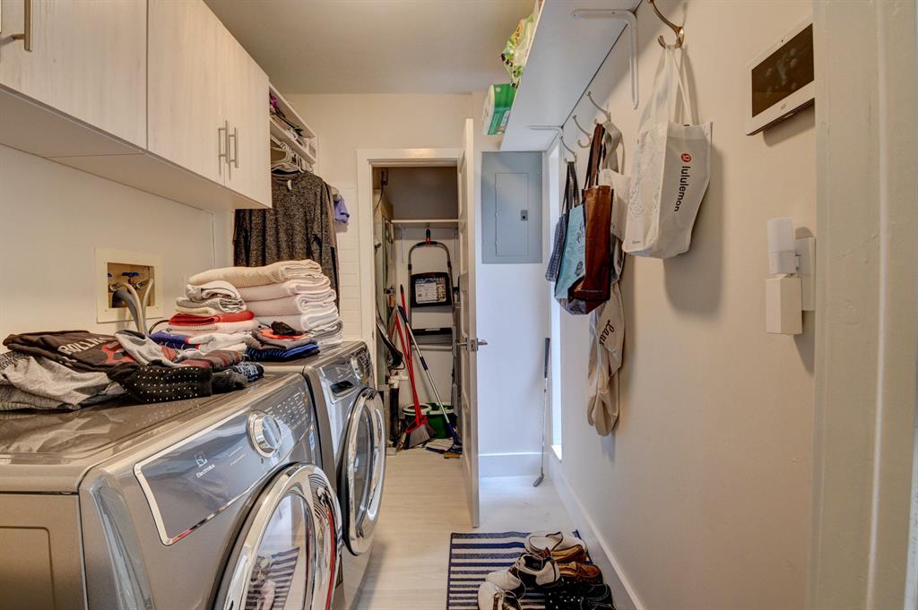 BRIDGEWOOD - Residential