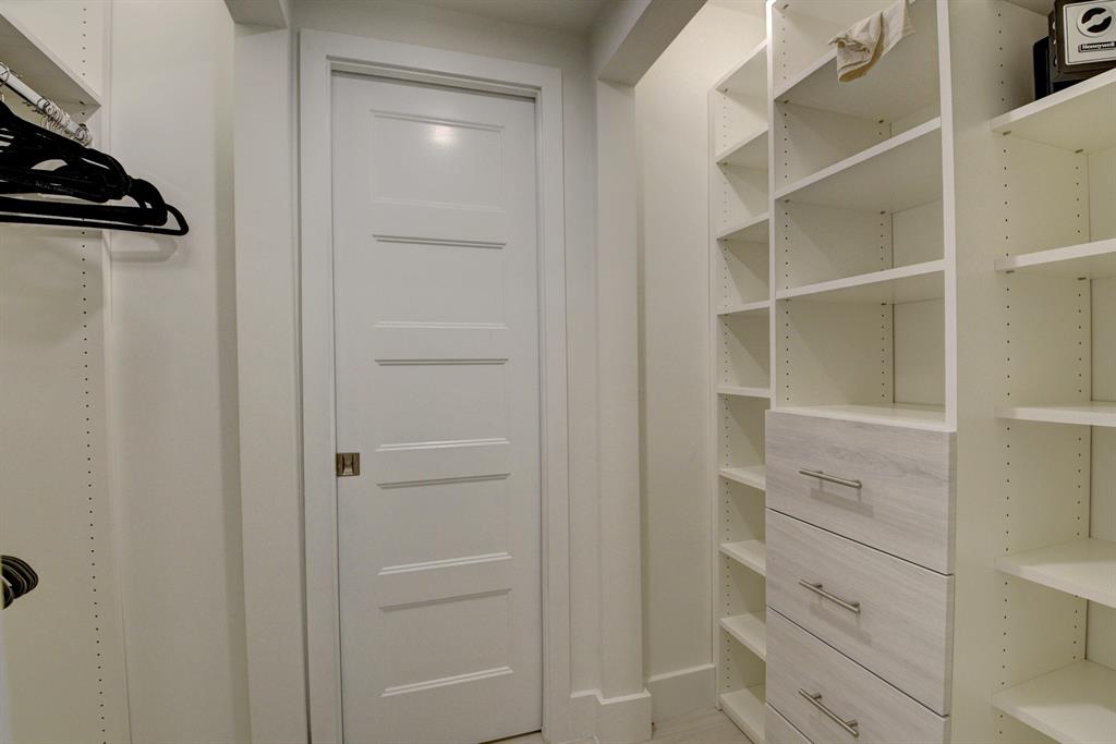 BRIDGEWOOD - Residential