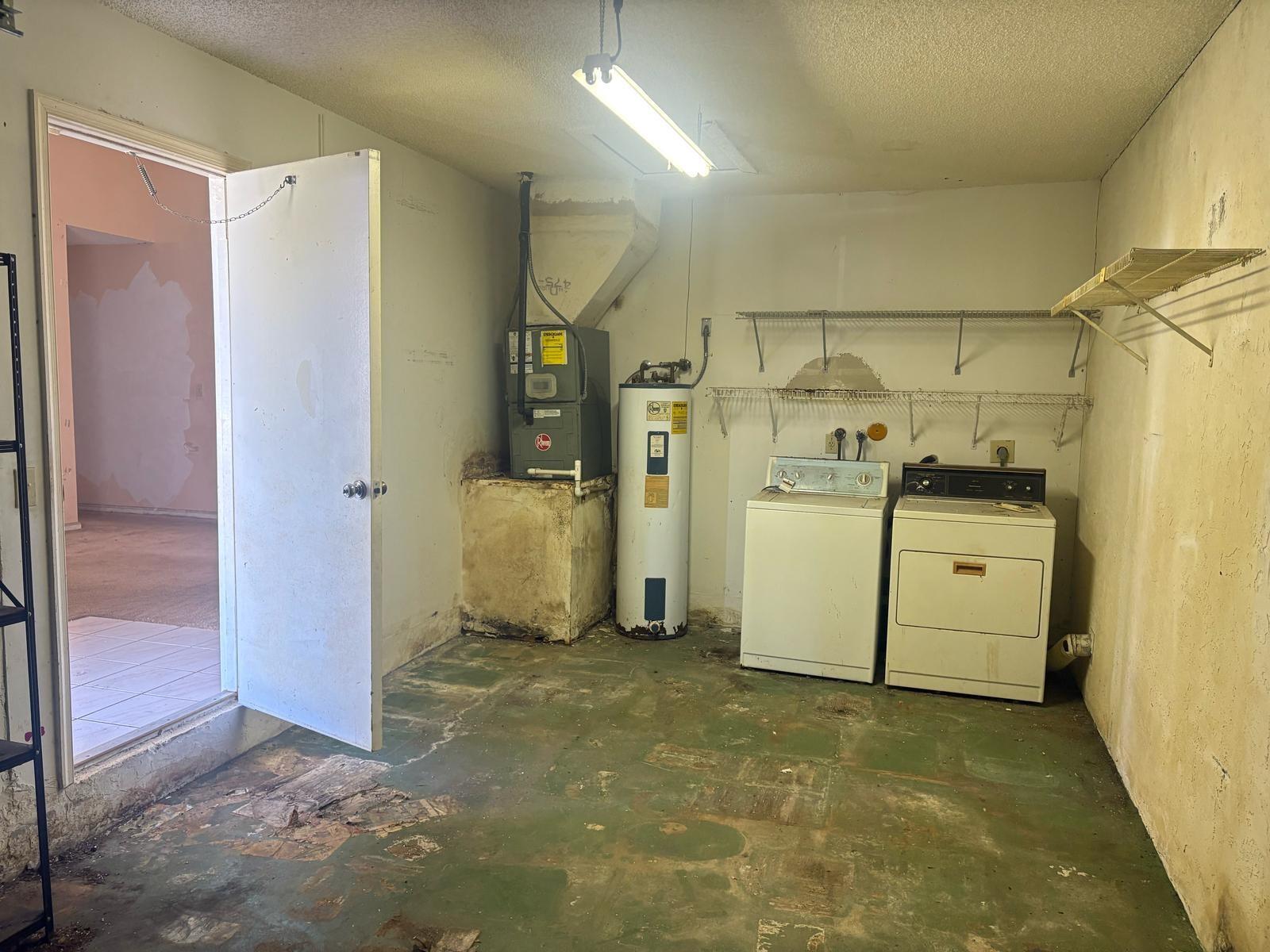 Springtree Lakes 79-12 B - Residential