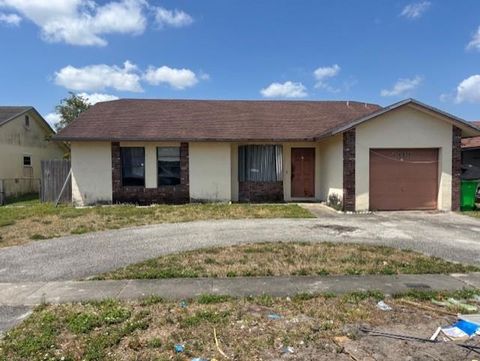 4959 NW 91st Ter Sunrise FL 33351