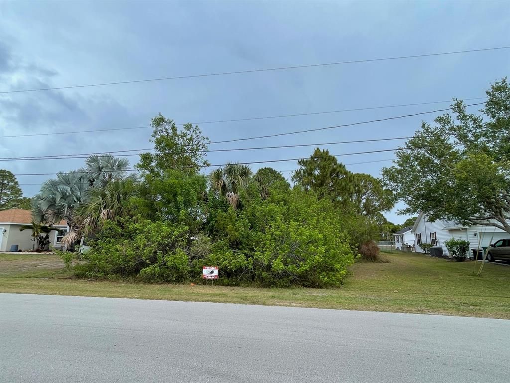 Photo of 3066 SE East Blackwell Drive SE, Port Saint Lucie, FL 34952 (MLS # R10720967)
