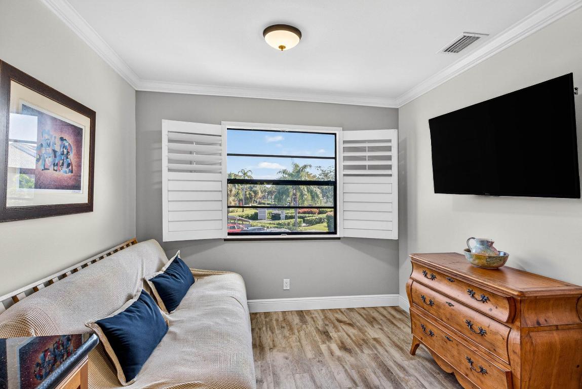 EASTGATE AT HUNTERS RUN CONDO - Residential