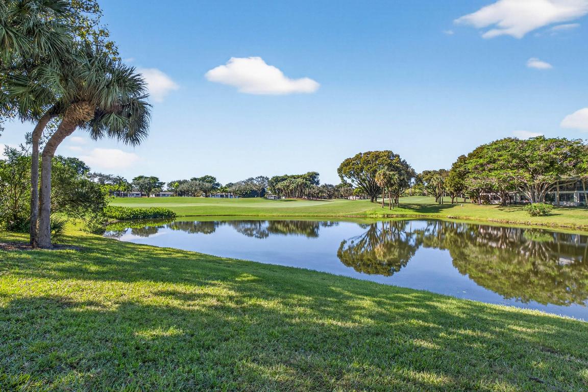 EASTGATE AT HUNTERS RUN CONDO - Residential