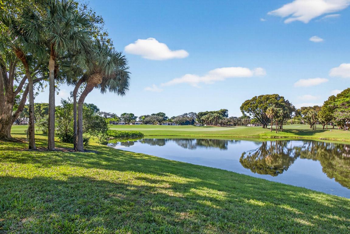 EASTGATE AT HUNTERS RUN CONDO - Residential