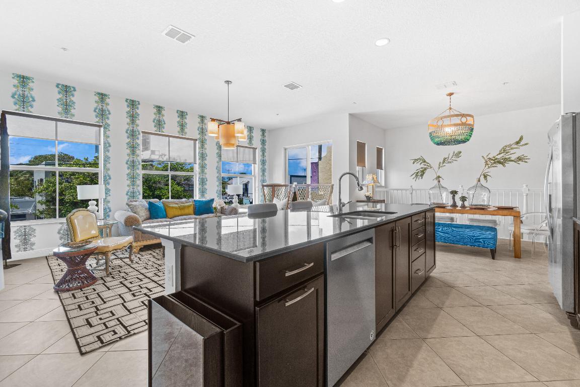 3620 S Dixie Highway 240