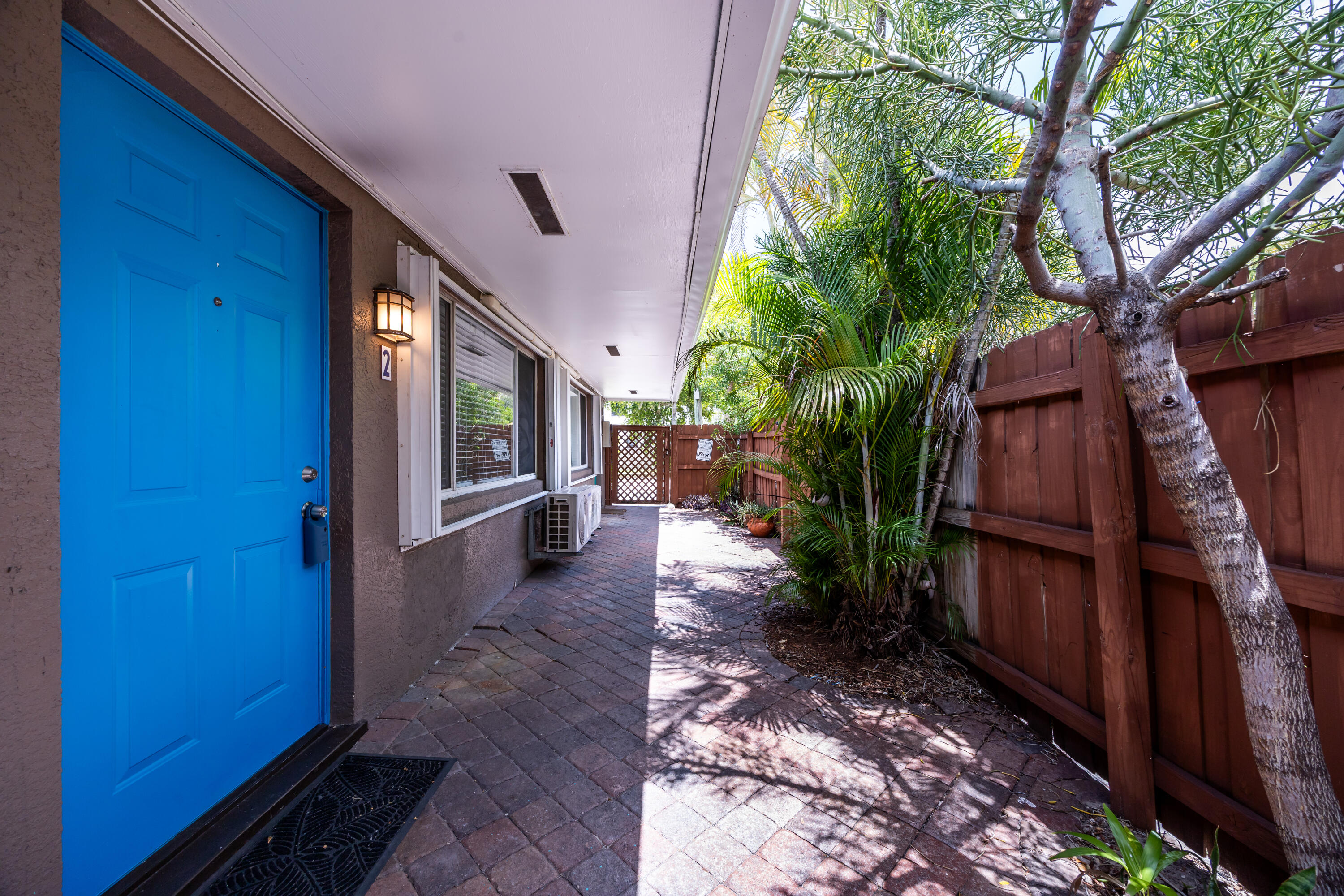 RIVERSIDE NO 3 - Residential Lease