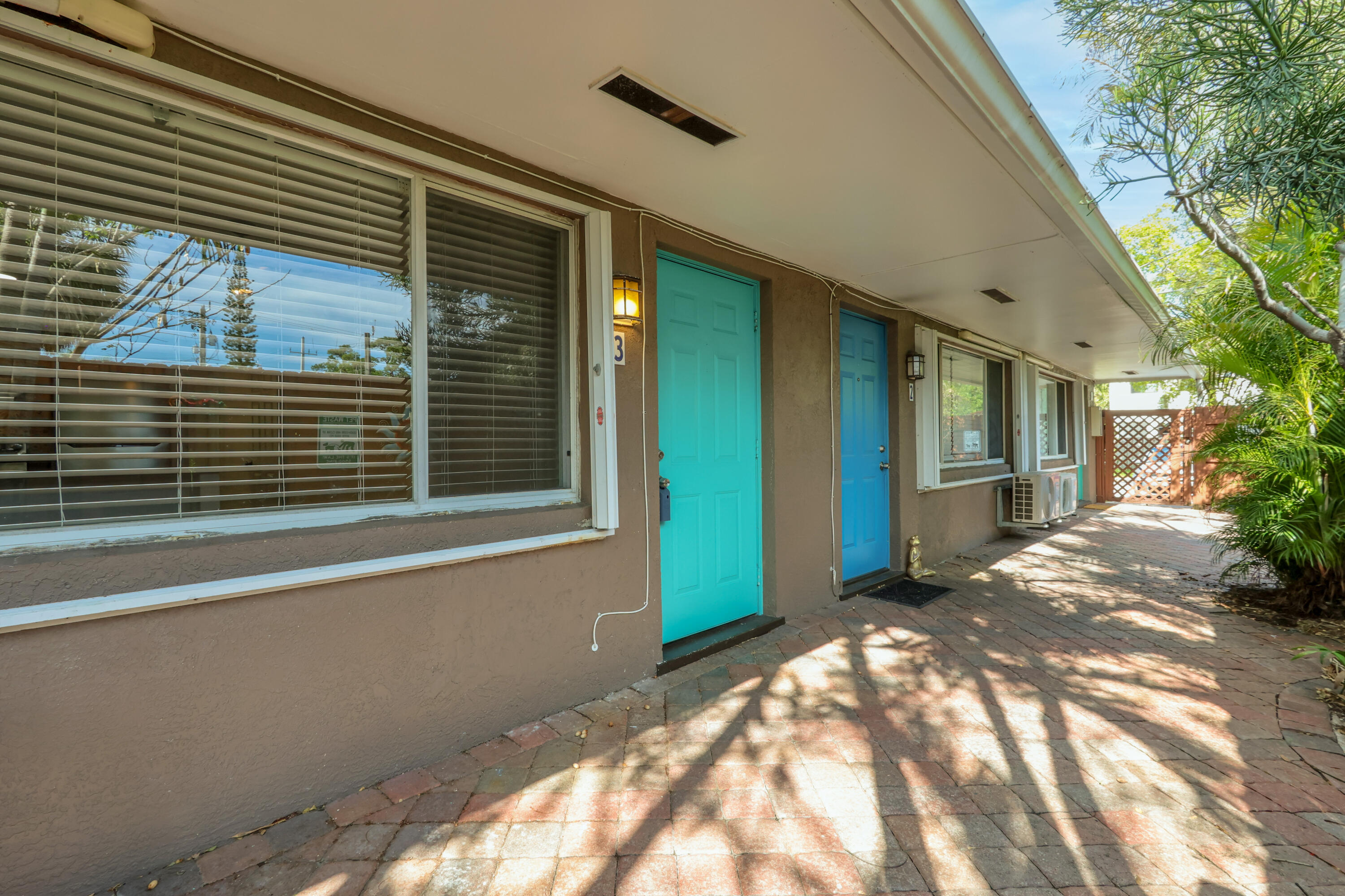 RIVERSIDE NO 3 - Residential Lease