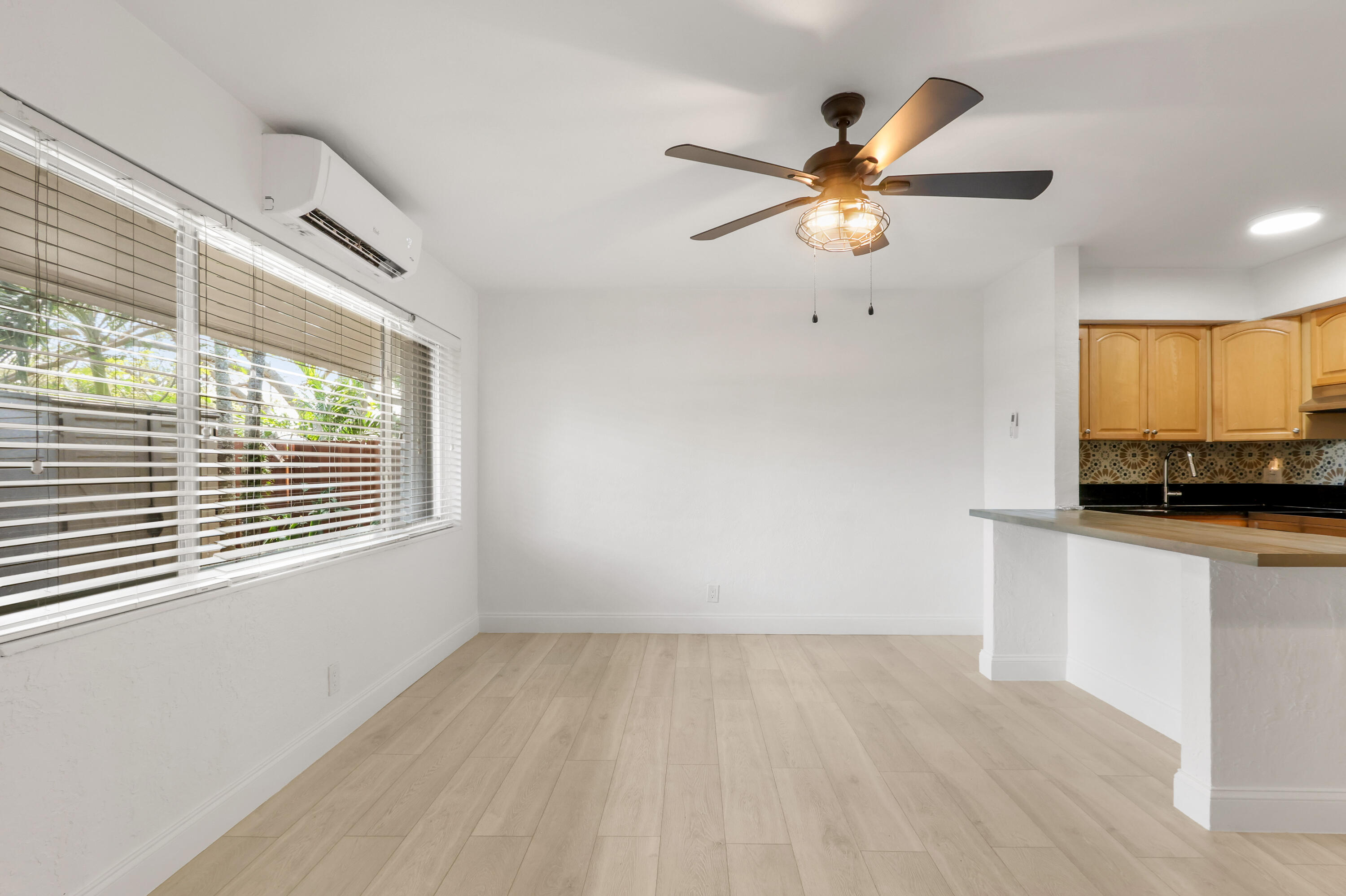 RIVERSIDE NO 3 - Residential Lease