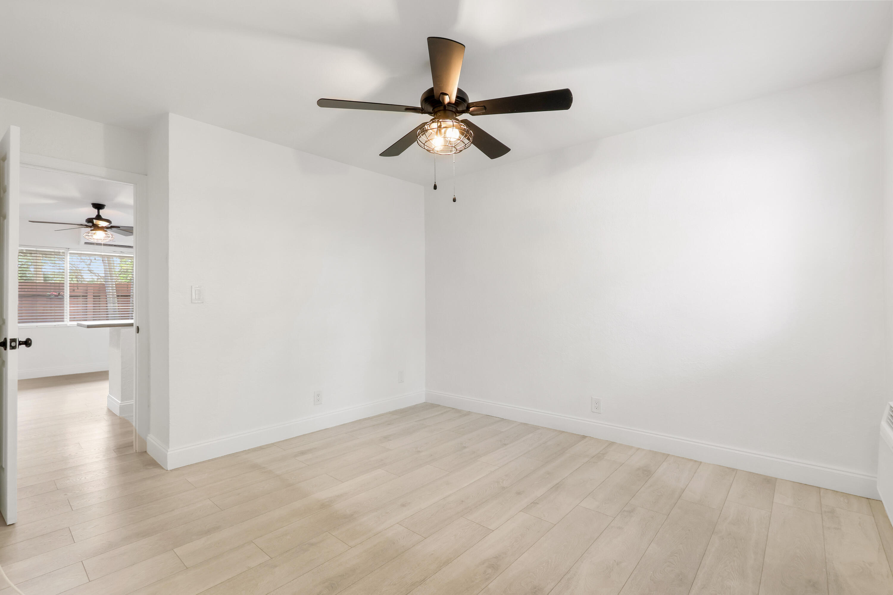 RIVERSIDE NO 3 - Residential Lease