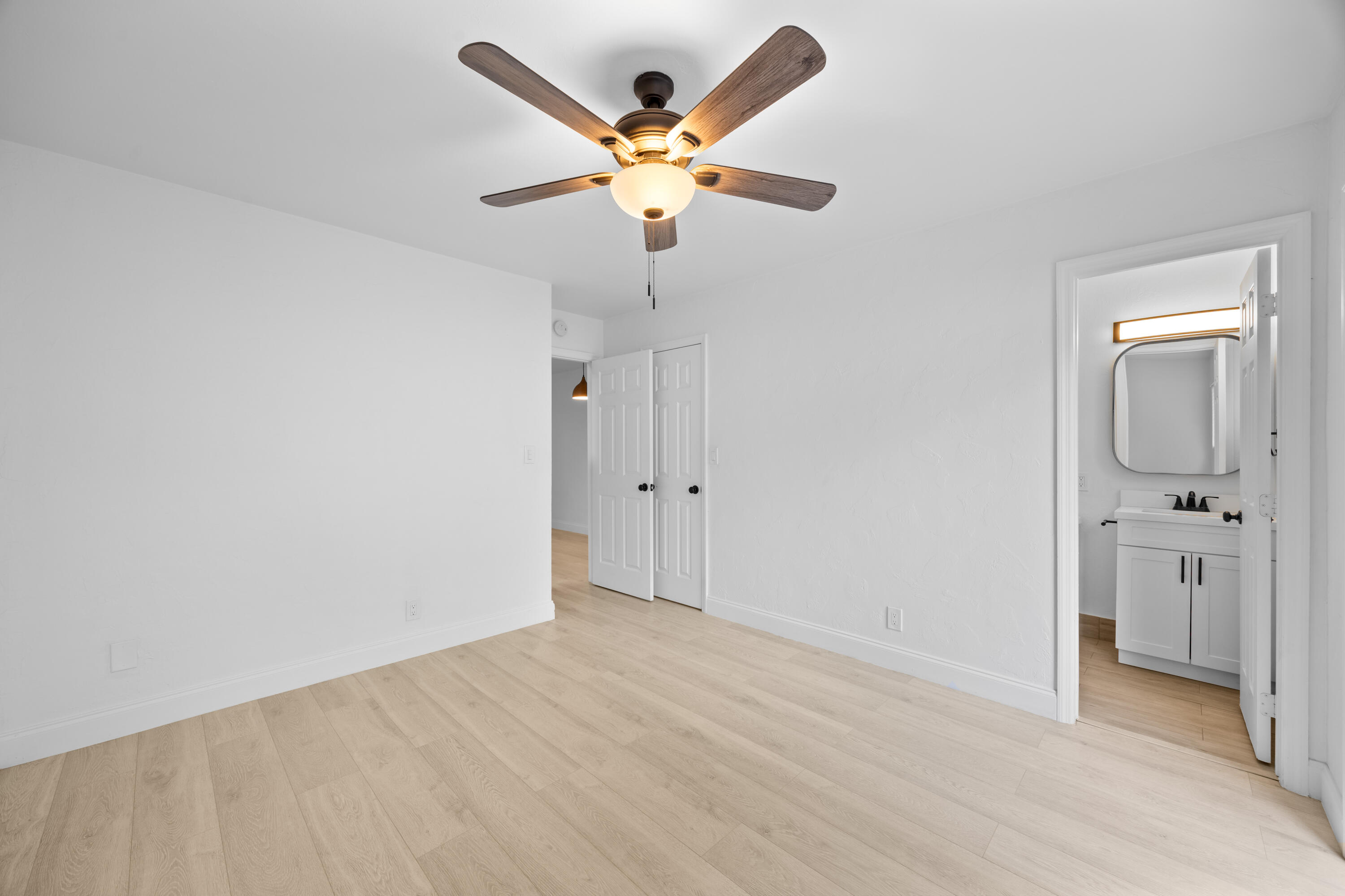 RIVERSIDE NO 3 - Residential Lease