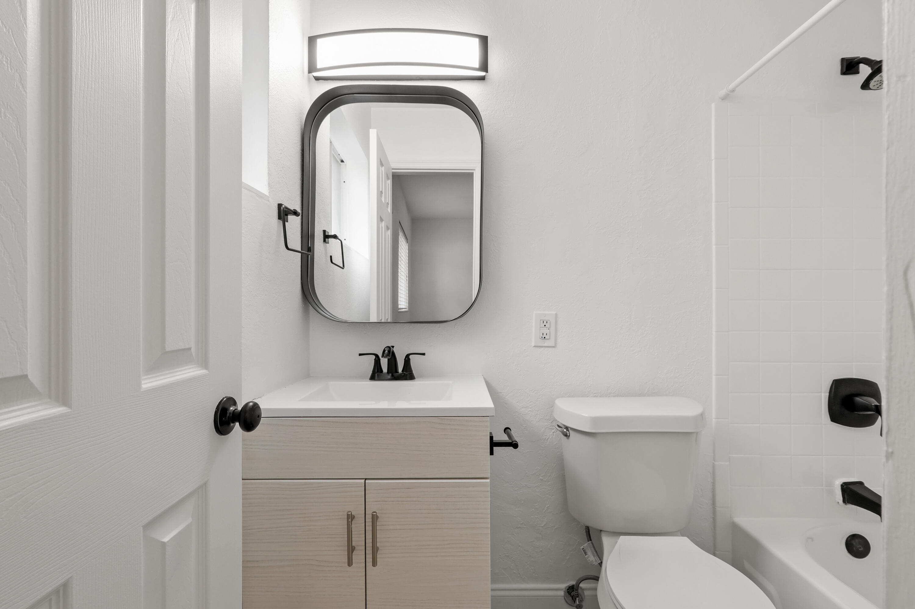 RIVERSIDE NO 3 - Residential Lease