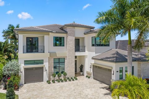 Photo of 9275 Biaggio Road, Boca Raton, FL 33496 (MLS # B26021981)