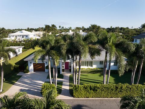 Single Family Residence in Palm Beach FL 225 Jamaica Lane Ln.jpg