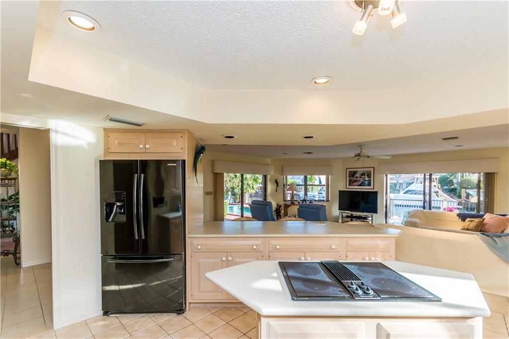 Lighthouse Point 4th Sec - Residential